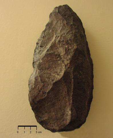 Bifacial hand-axe (late Pleistocene, <500 000 years)