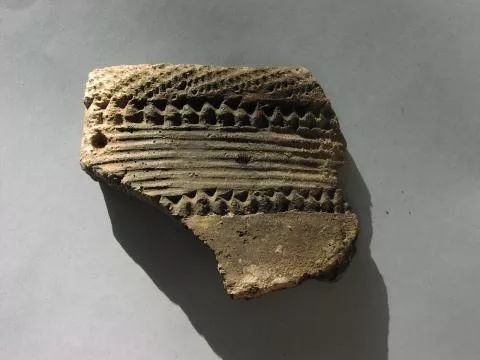 16th century agricultural pot rim © Photo: J. Kinahan