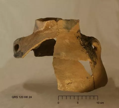 18th century nomadic pastoral clay pot © Photo: J. Kinahan